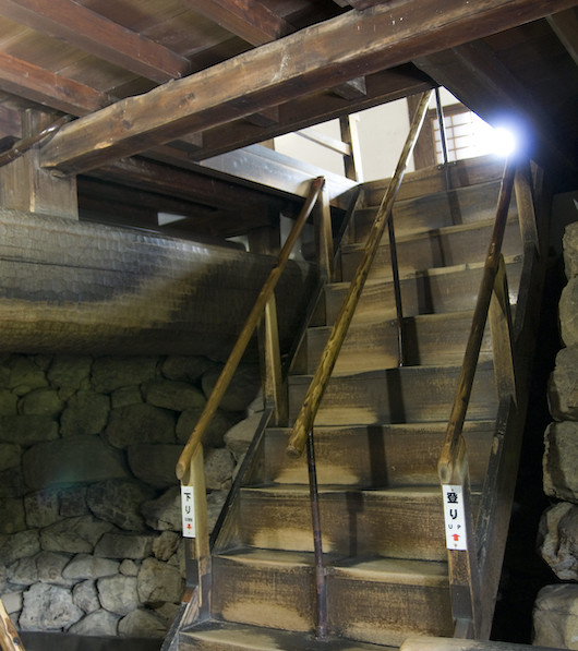 陡峭的城堡階梯